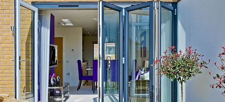 Commercial Door Glass Repair in Langley, BC